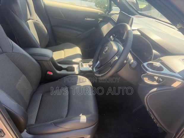 Toyota Corolla Cross 2025 Beige