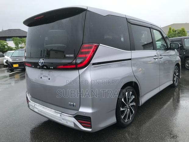 Toyota Noah 2022 Gray