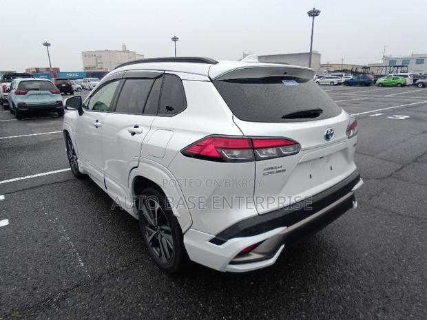 Toyota Corolla Cross 1.8 Hybrid FWD 2021 Pearl
