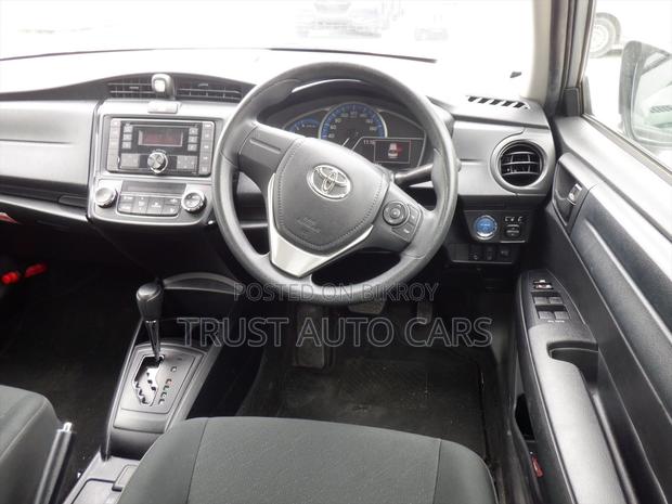 Toyota Axio 2022 Silver