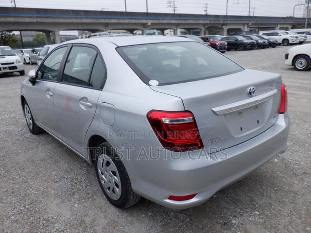 Toyota Axio 2022 Silver