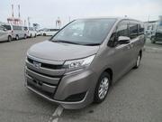 Toyota Noah 1.8 FWD Hybrid (7 Seater) 2021 Beige for sale