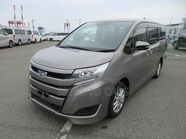 Toyota Noah 1.8 FWD Hybrid (7 Seater) 2021 Beige