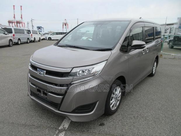 Toyota Noah 1.8 FWD Hybrid (7 Seater) 2021 Beige