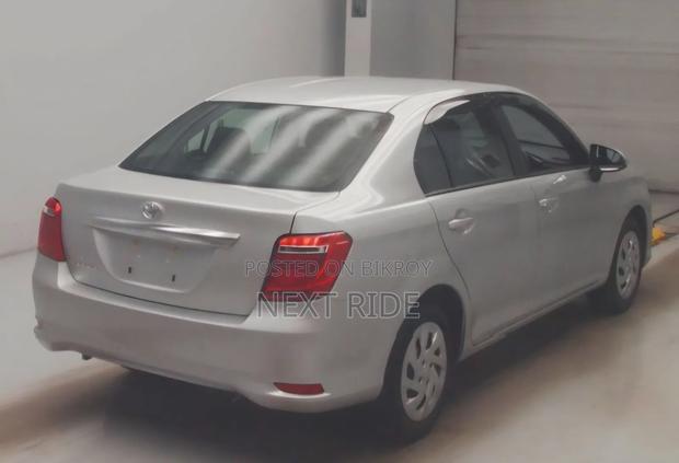 Toyota Axio 2021 Silver