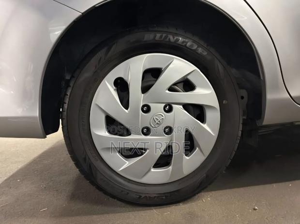 Toyota Axio 2021 Silver