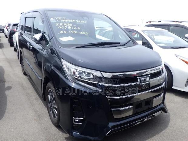 Toyota Noah 2.0 FWD (8 Seater) 2021 Matt Black