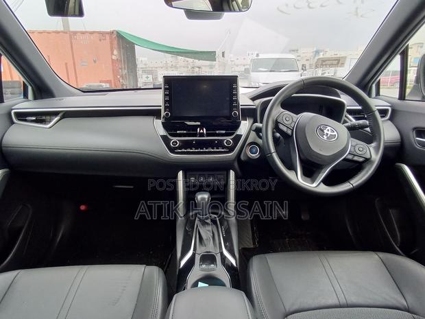 Toyota Corolla Cross 1.8 Hybrid AWD 2022 Pearl