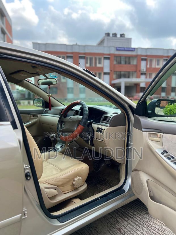 Toyota Corolla 2005 Gold