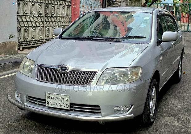Toyota Corolla Sedan 2005 Silver