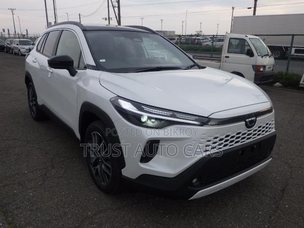 Toyota Corolla Cross 2026 White