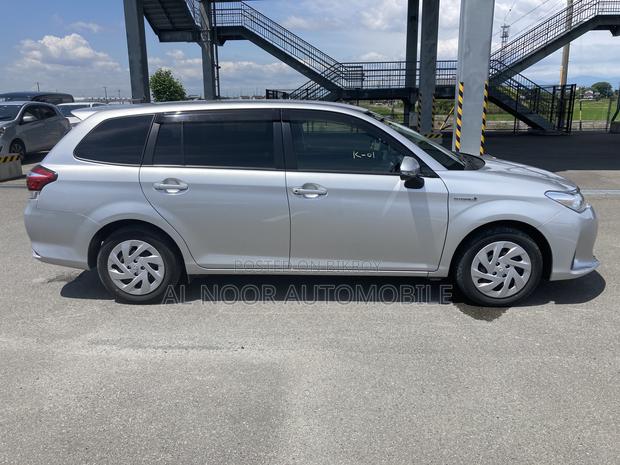 Toyota Corolla Fielder 2021 Silver
