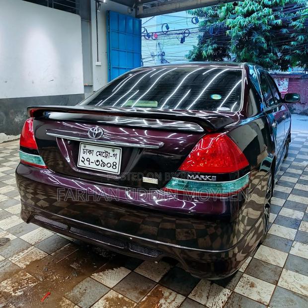 Toyota Mark II 2004 Purple