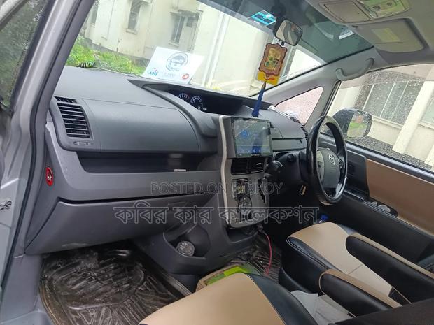 Toyota Noah 2013 Silver