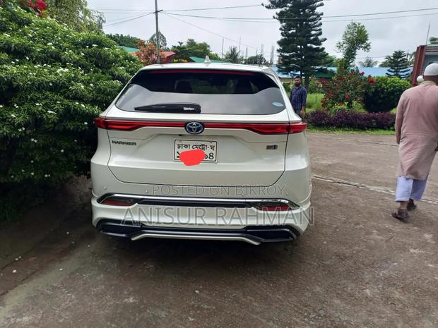 Toyota Harrier 2021 Pearl