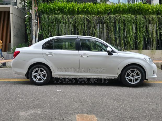 Toyota Axio 1.3 X 2WD 2013 White
