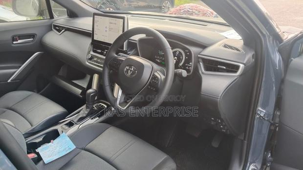 Toyota Corolla Cross 2025 Gray