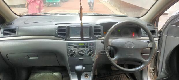 Toyota Corolla 2005 Gold