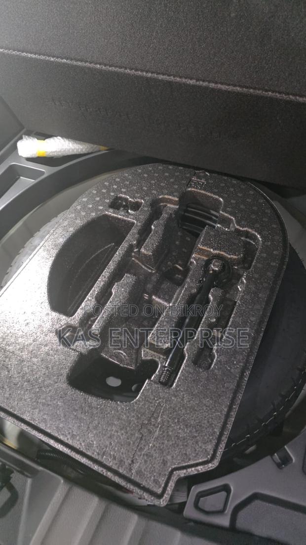 Toyota Prius 2021 Gray