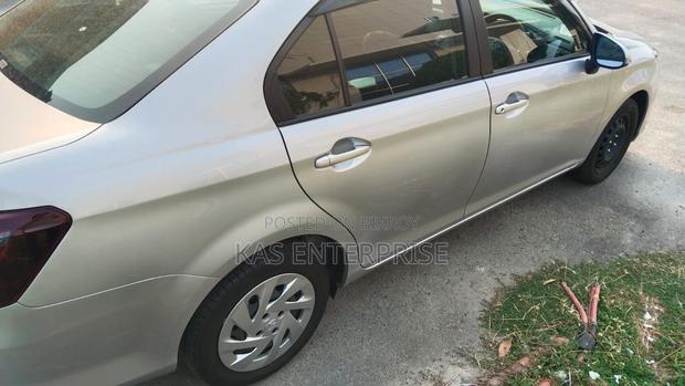 Toyota Axio 2023 Silver