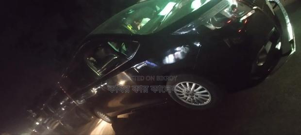 Toyota Esquire 2016 Black