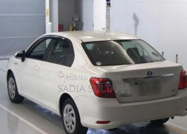 Toyota Corolla 2019 White