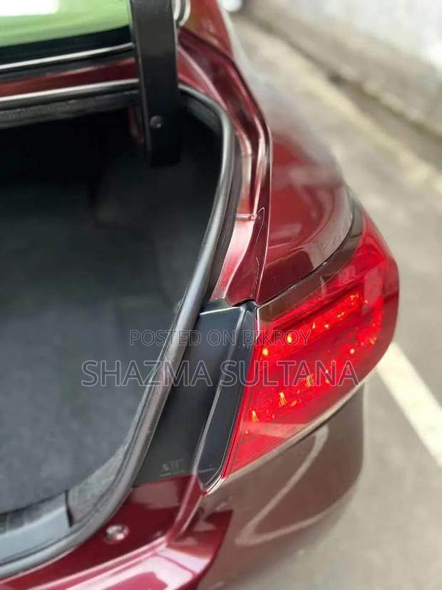 Toyota Premio 2017 Maroon