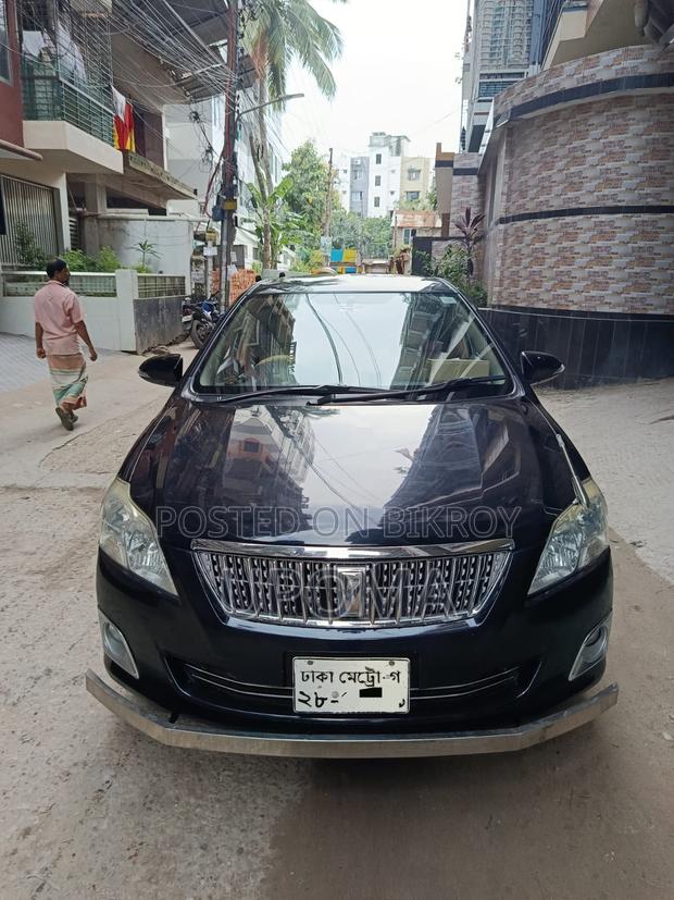 Toyota Premio 2015 Black