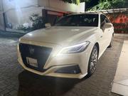 Toyota Crown 2019 Pearl for sale