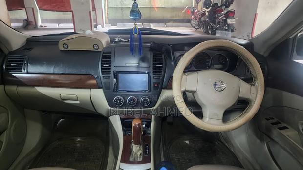 Nissan Bluebird 2008 White