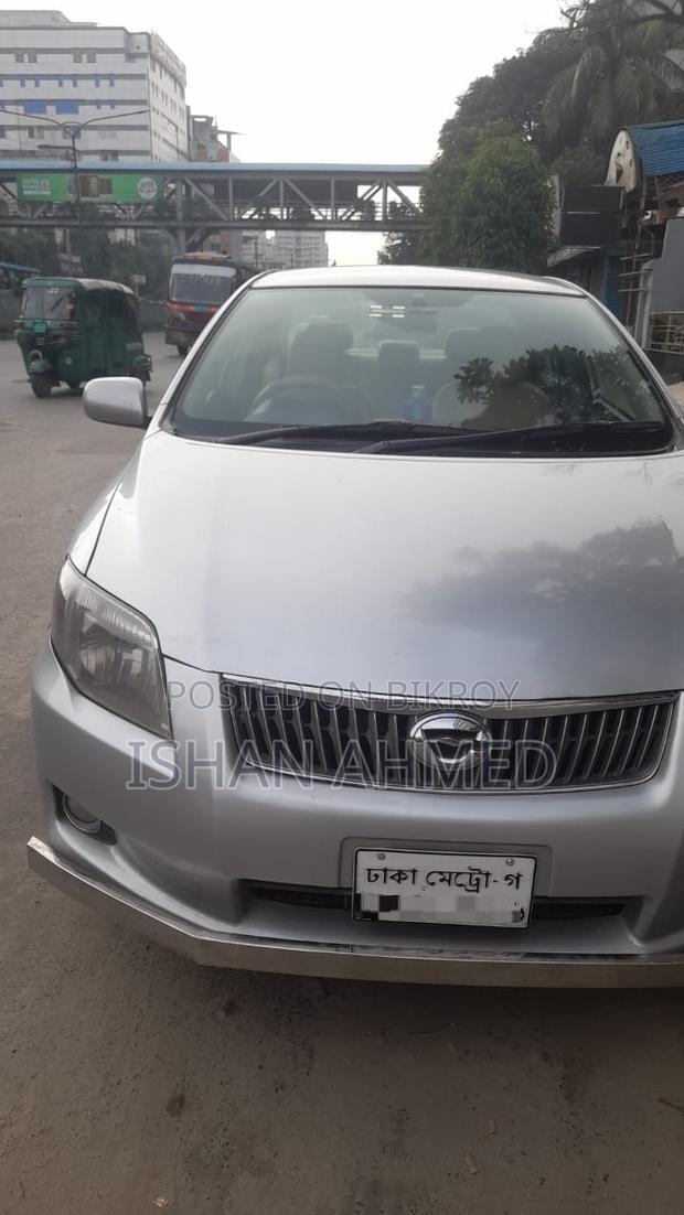 Toyota Axio 2011 Silver