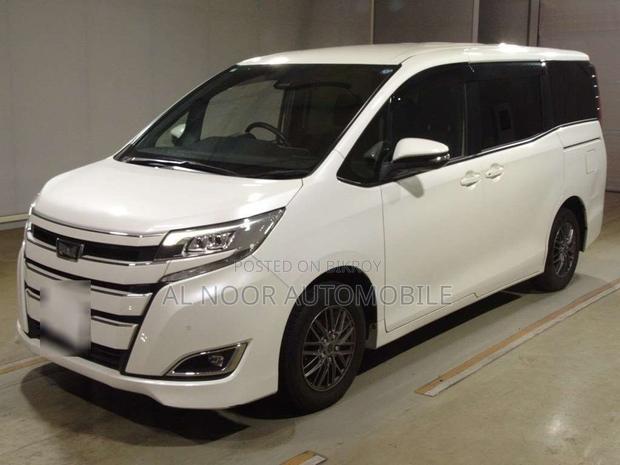 Toyota Noah 2021 Pearl