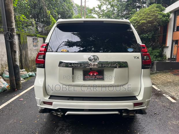 Toyota Land Cruiser Prado 2014 Pearl