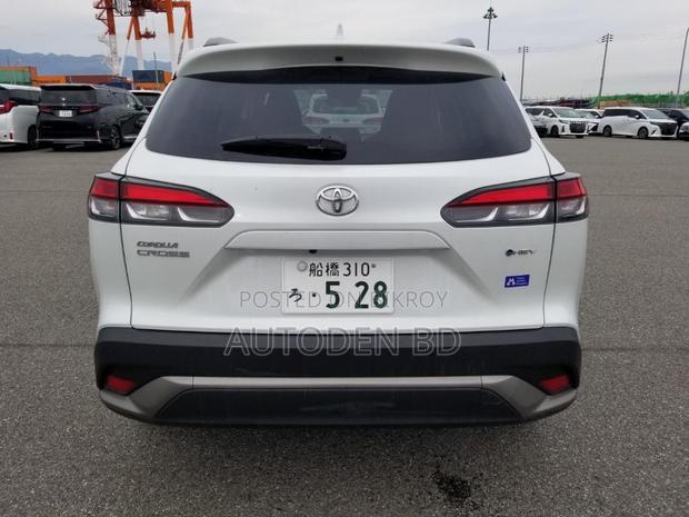 Toyota Corolla Cross 2024 Pearl
