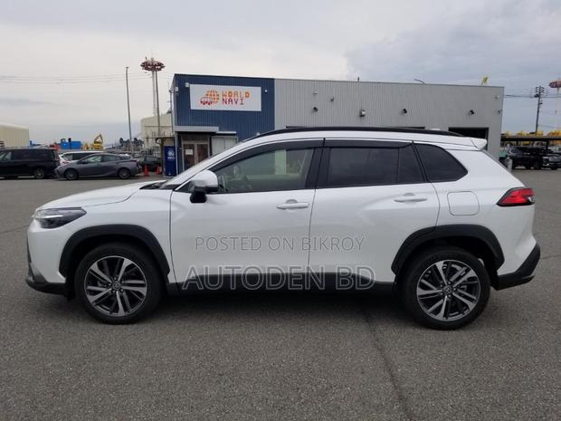 Toyota Corolla Cross 2024 Pearl
