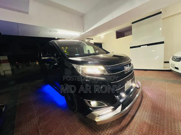 Toyota Noah 2024 Black