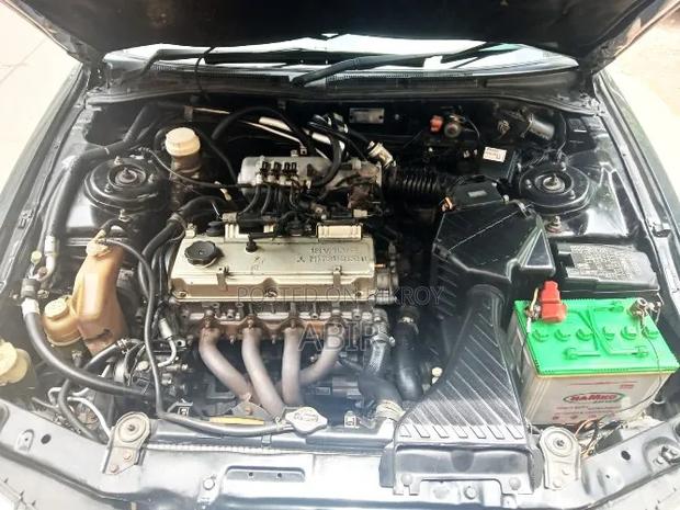 Mitsubishi Galant 2004 Black