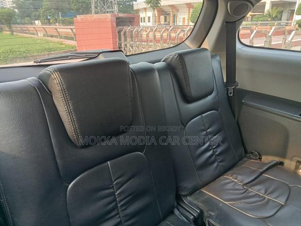 Toyota Wish 2011 Pearl