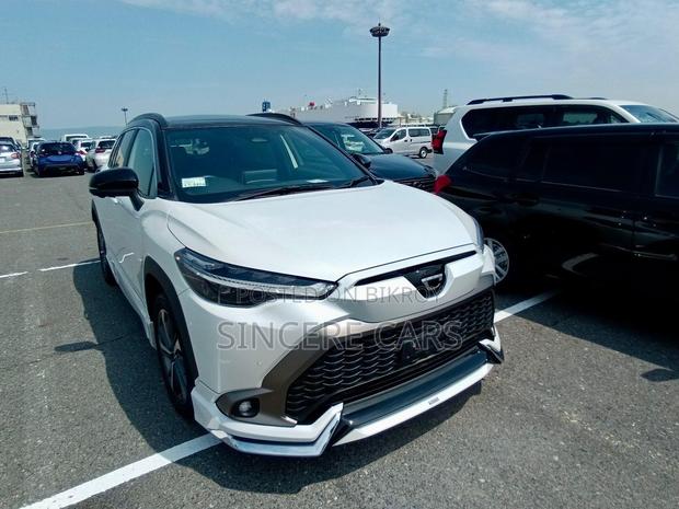 Toyota Corolla Cross 2024 Pearl