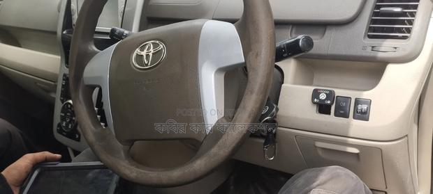 Toyota Noah 2013 White