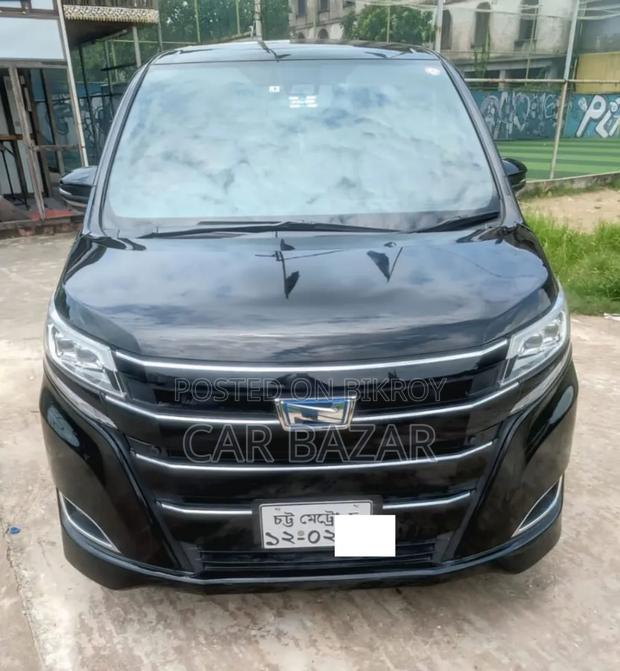 Toyota Noah 1.8 FWD Hybrid (7 Seater) 2019 Black
