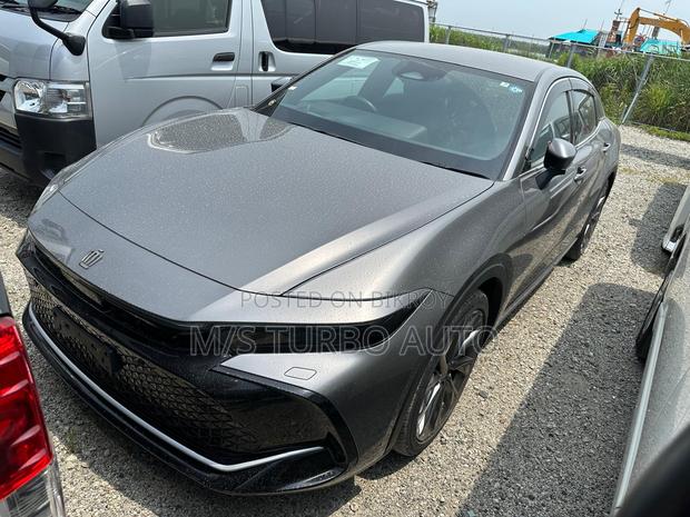 Toyota Crown 2022 Gray
