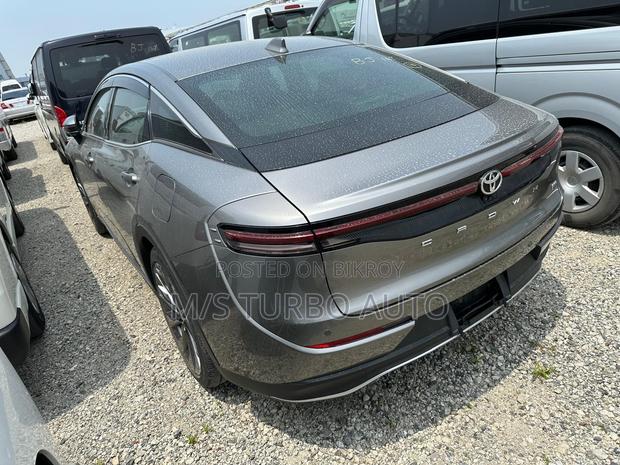 Toyota Crown 2022 Gray