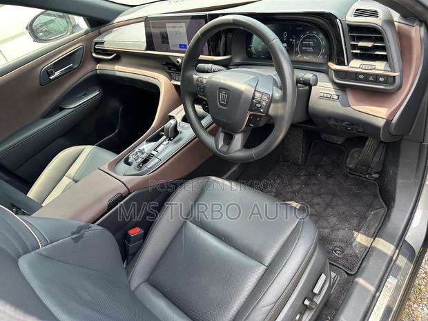 Toyota Crown 2022 Gray