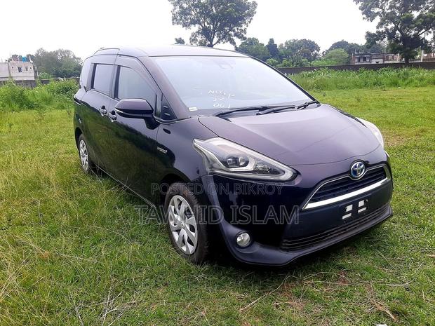 New Toyota Sienta 1.5 Hybrid FWD 2018 Black