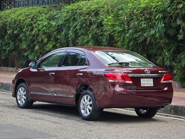 Toyota Premio 1.5 FWD 2017 Maroon