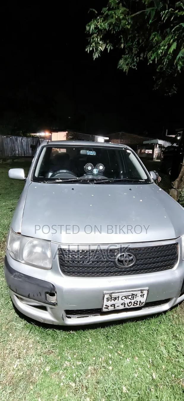 Toyota Succeed 2004 Silver