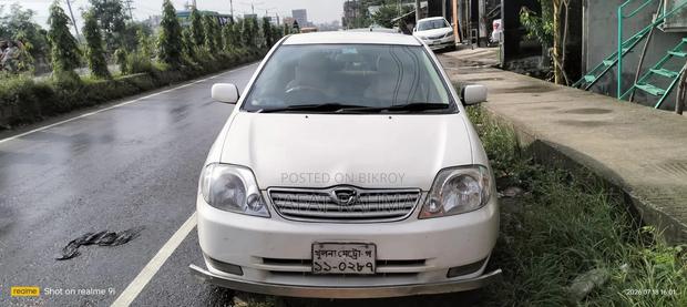 Toyota Corolla 2004 White