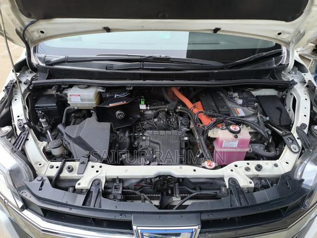 Toyota Noah 2019 Pearl