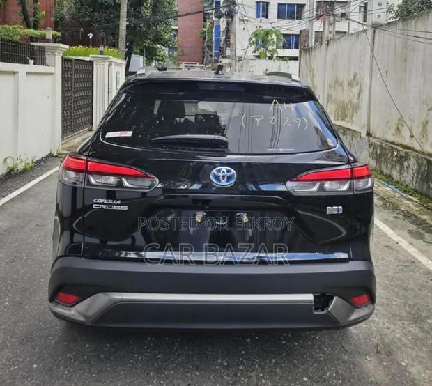 Toyota Corolla Cross 1.8 Hybrid FWD 2022 Black